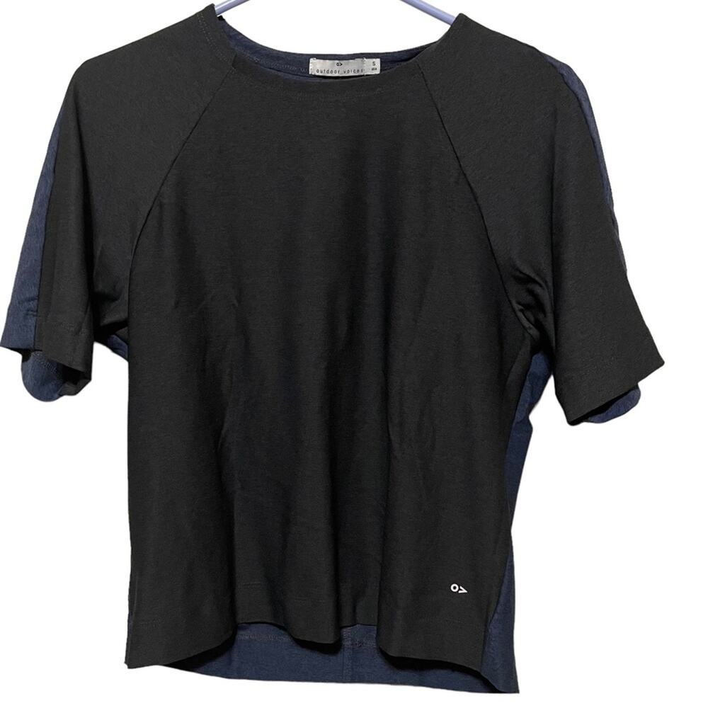 Outdoor Voices Two Tone Short Sleeve T-Shirt